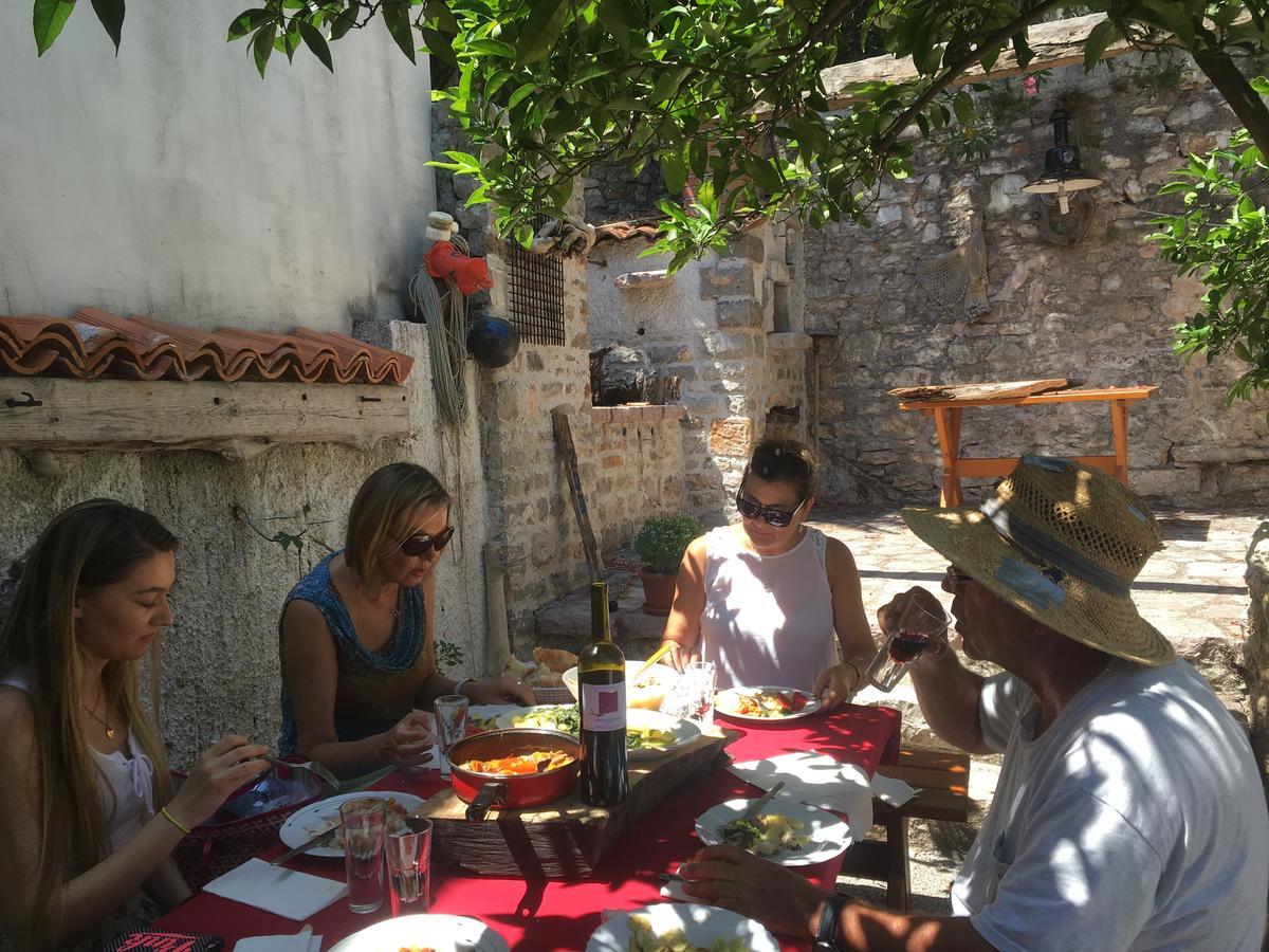 Holiday Home Fisherman'S Petrovac Bagian luar foto